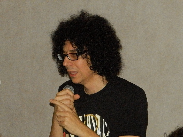 Giovanni Allevi alla Fnac di Napoli con il suo nuovo album Sunrise